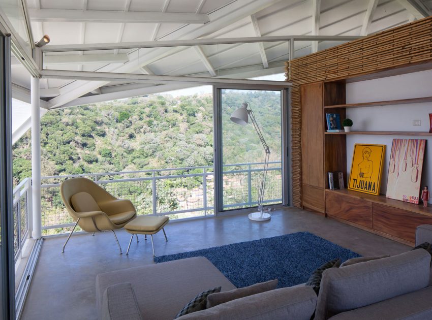 A Spacious and Airy House with a Sculptural Roof and Terraces in El Salvador by Cincopatasalgato (7)