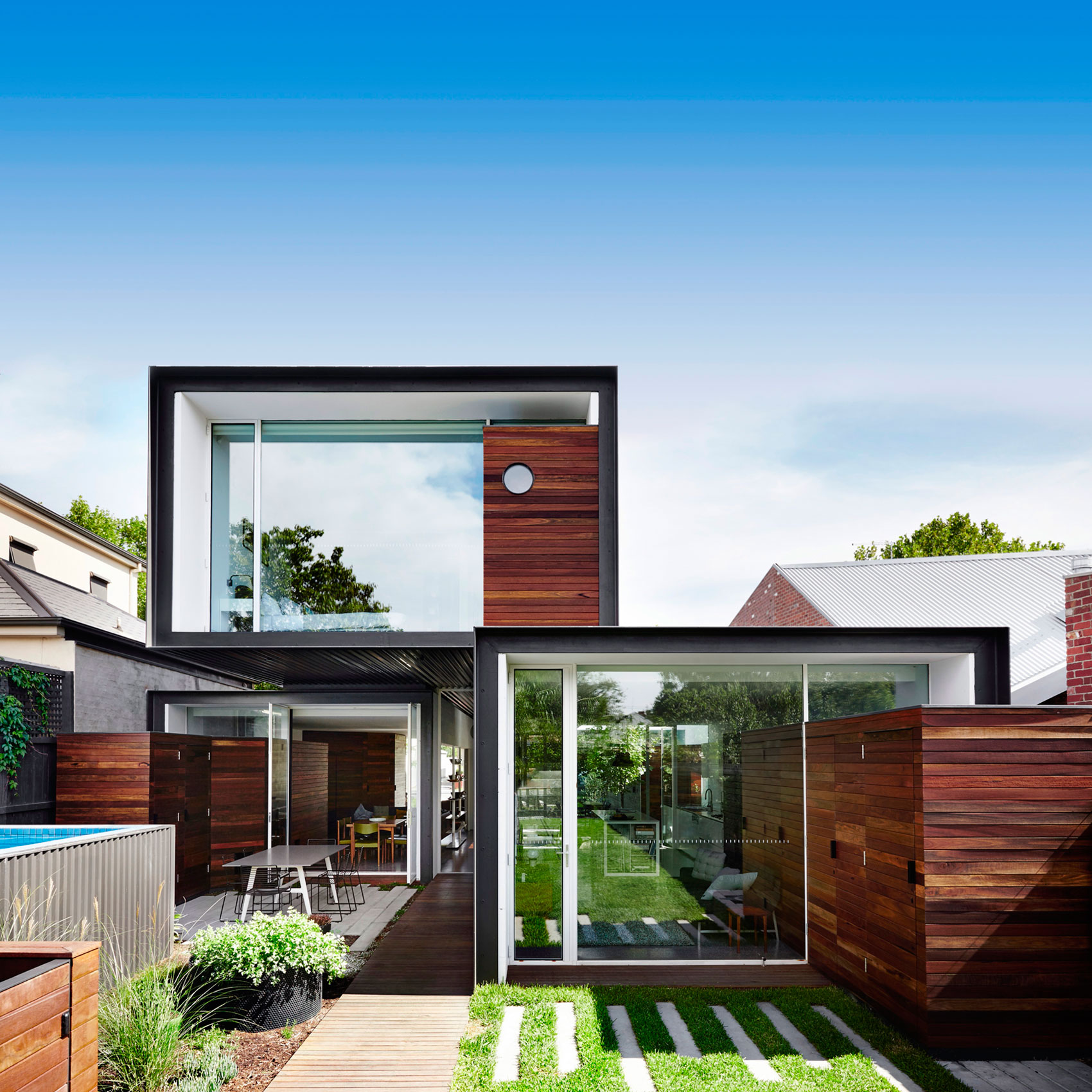 A Spacious and Compact Contemporary Family Home in Melbourne by Austin Maynard Architects (2)