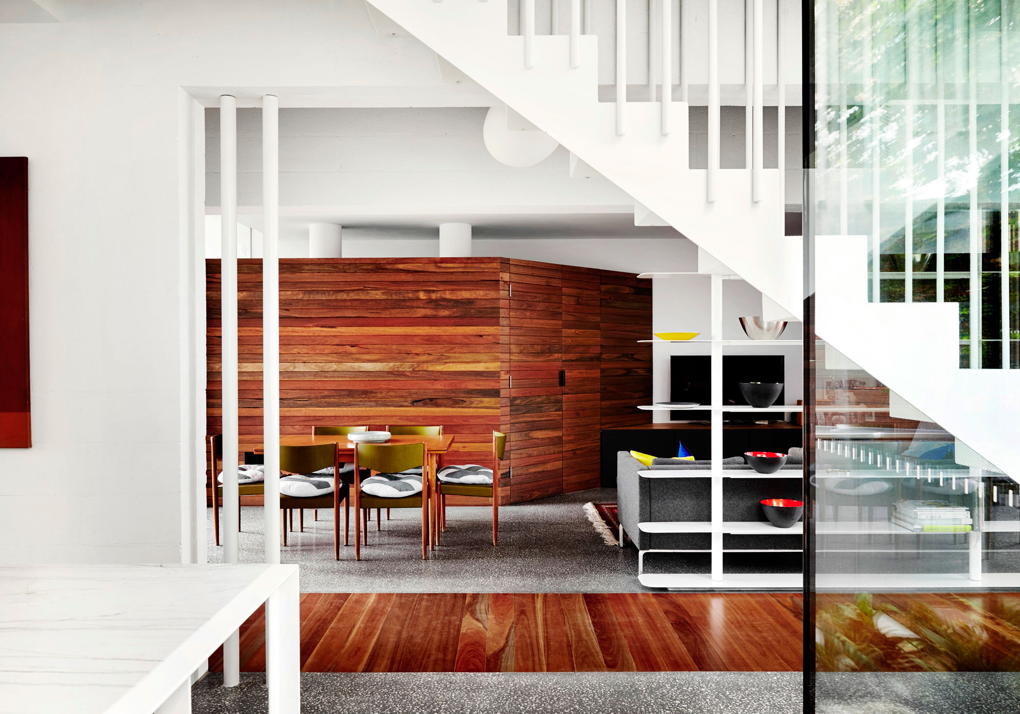 A Spacious and Compact Contemporary Family Home in Melbourne by Austin Maynard Architects (21)