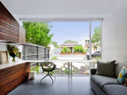 A Spacious and Compact Contemporary Family Home in Melbourne by Austin Maynard Architects (32)