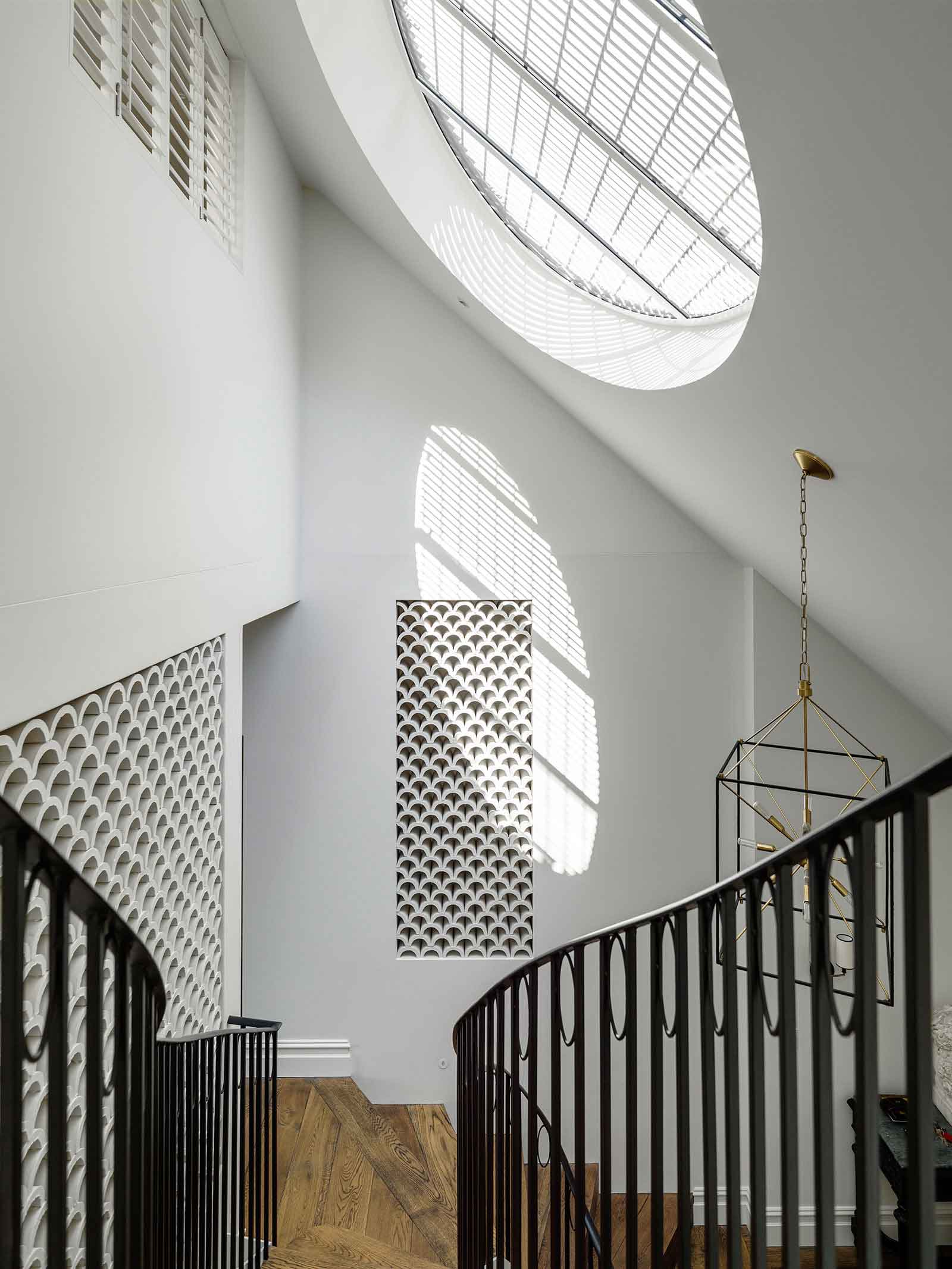 A Spacious and Elegant Contemporary Home in Sydney, Australia by Luigi Rosselli Architects (11)