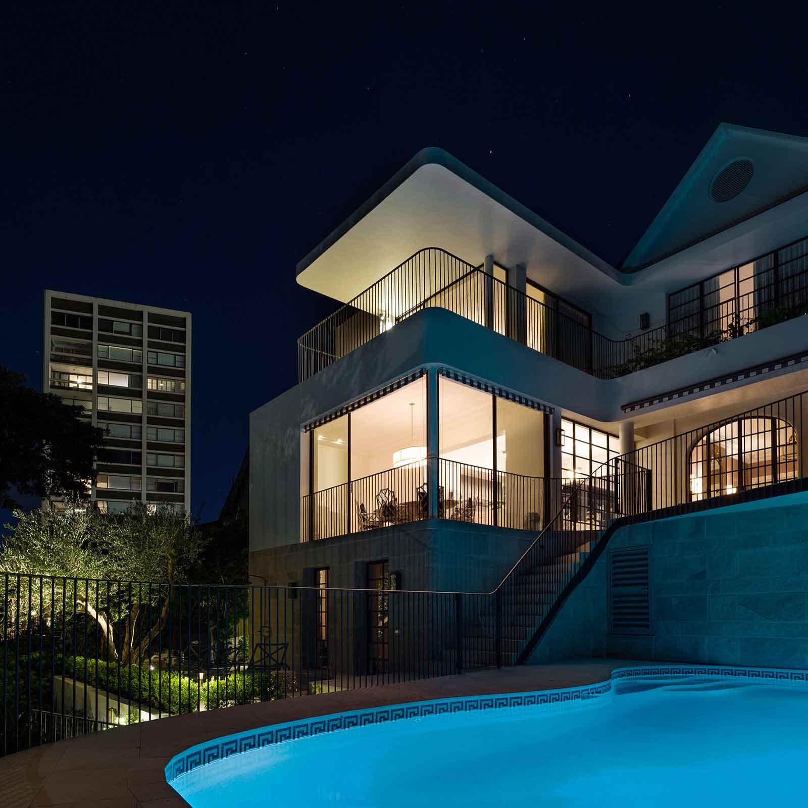 A Spacious and Elegant Contemporary Home in Sydney, Australia by Luigi Rosselli Architects (17)