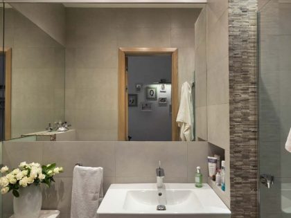 A Spacious and Modern Monochrome Apartment in Kharkov, Ukraine by Larisa Nikitenko (19)