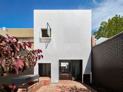 A Spacious and Playful Home with Giant Toy Box Spaces in Melbourne by Austin Maynard Architects (1)