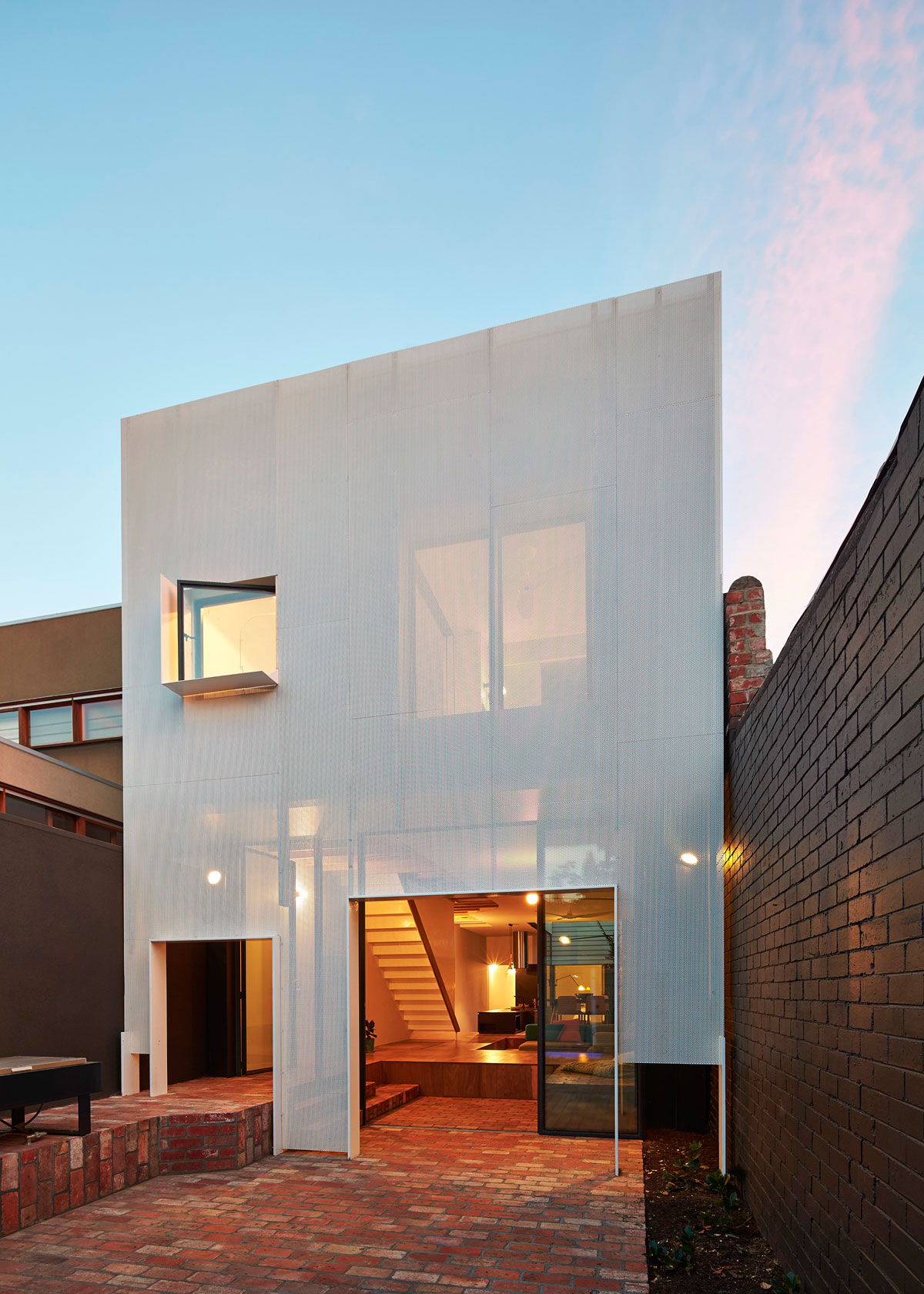 A Spacious and Playful Home with Giant Toy Box Spaces in Melbourne by Austin Maynard Architects (25)