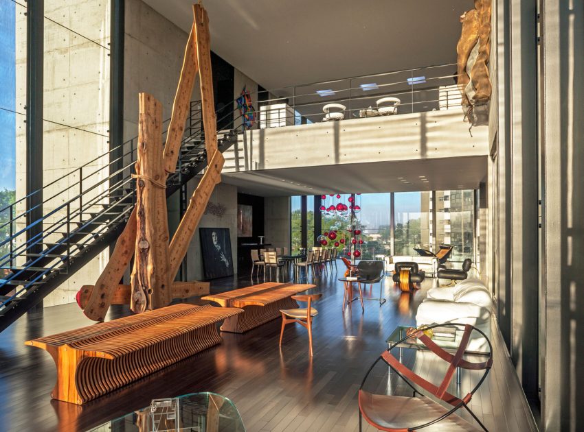 A Spacious and Stylish Contemporary Home for a Couple and Two Girls in Curitiba by Marcos Bertoldi Arquitetos (16)