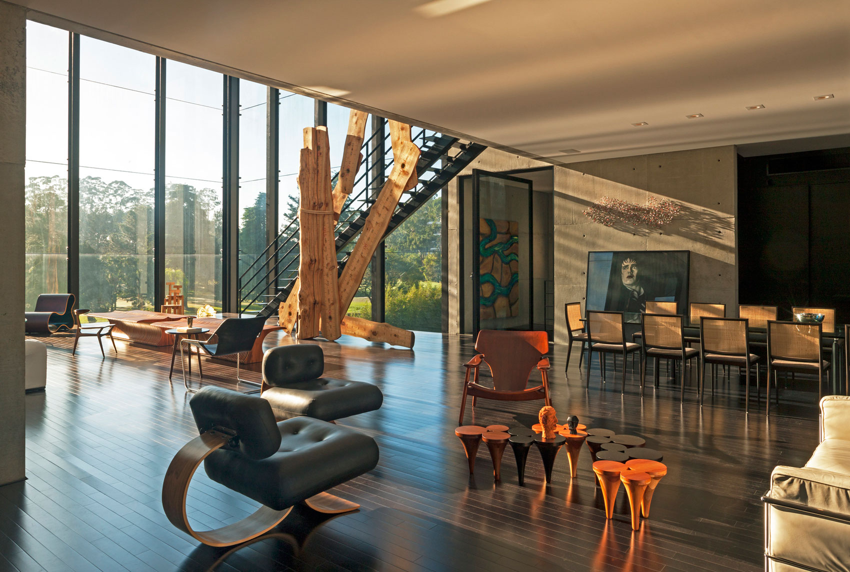 A Spacious and Stylish Contemporary Home for a Couple and Two Girls in Curitiba by Marcos Bertoldi Arquitetos (17)