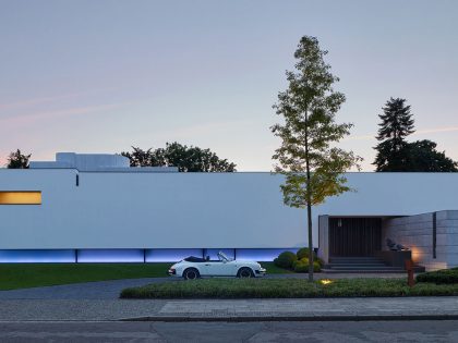 A Spacious and Timeless Home Full of Contemporary Elegance in Essen by Alexander Brenner Architects (15)