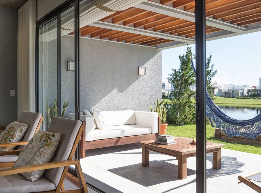 A Spacious and Warm Contemporary Home for a Young Family with Two Children in Xangri-lá, Brazil by Seferin Arquitetura (14)