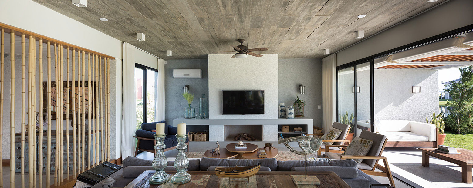 A Spacious and Warm Contemporary Home for a Young Family with Two Children in Xangri-lá, Brazil by Seferin Arquitetura (15)