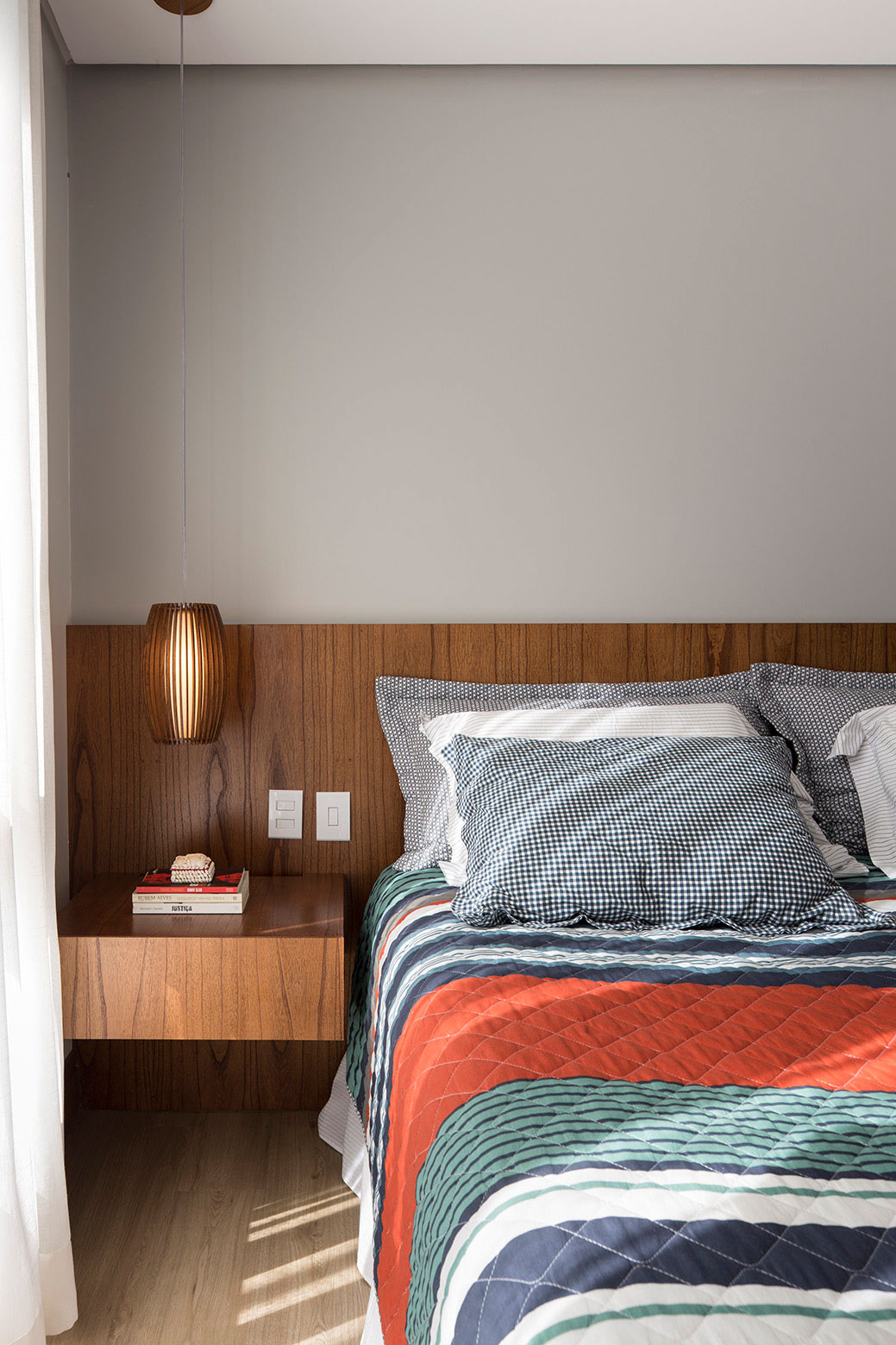 A Spacious and Warm Contemporary Home for a Young Family with Two Children in Xangri-lá, Brazil by Seferin Arquitetura (28)