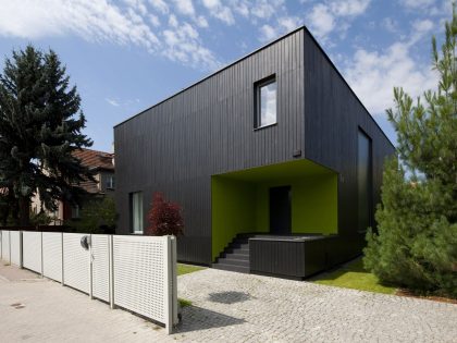 A Spacious and Warm House with High Ceilings and Plenty of Natural Light in Wroclaw, Poland by KameleonLab (1)