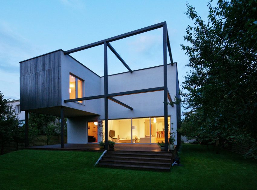 A Spacious and Warm House with High Ceilings and Plenty of Natural Light in Wroclaw, Poland by KameleonLab (16)