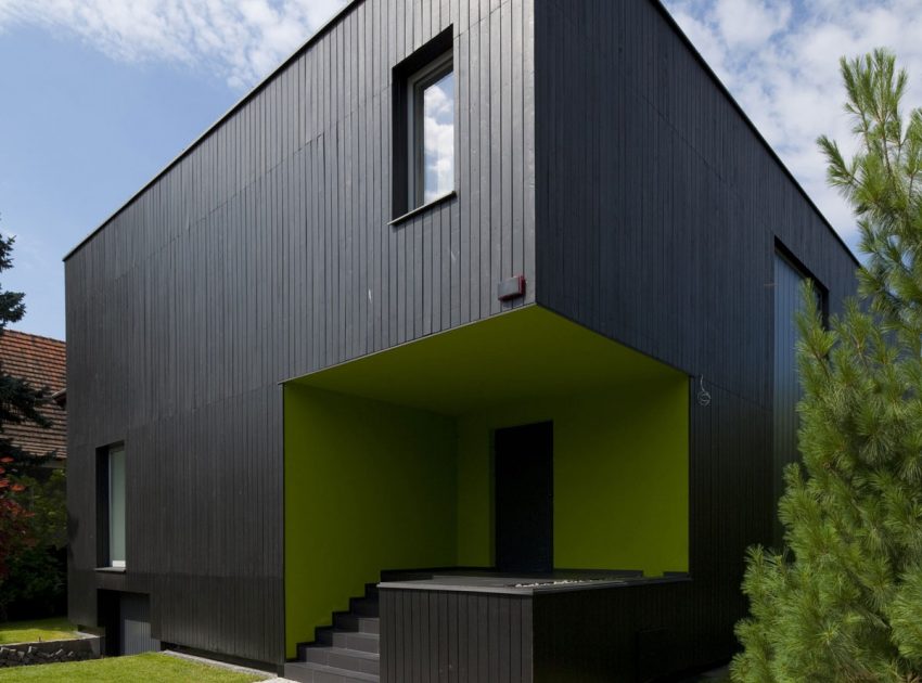 A Spacious and Warm House with High Ceilings and Plenty of Natural Light in Wroclaw, Poland by KameleonLab (2)