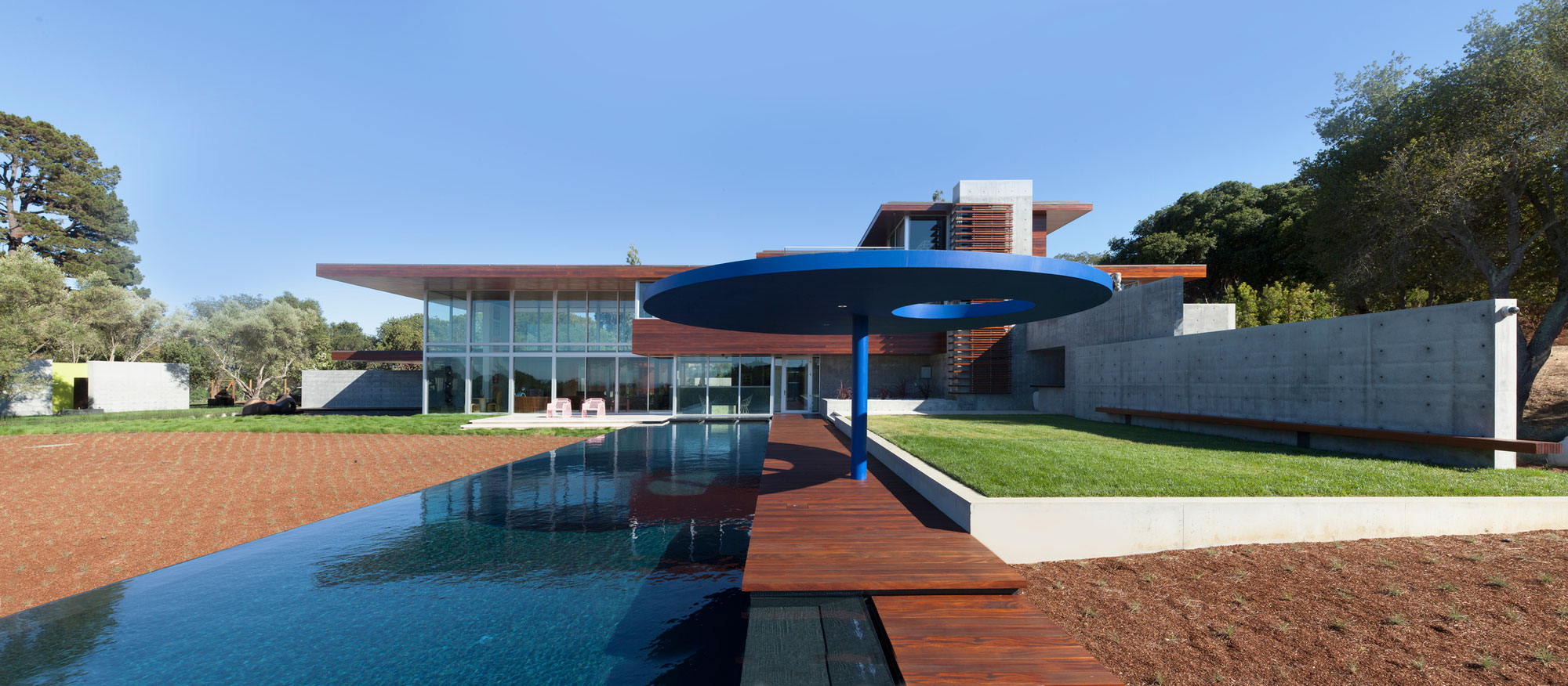A Spectacular Contemporary Home with an Infinity Pool in Portola Valley by Swatt | Miers Architects (2)