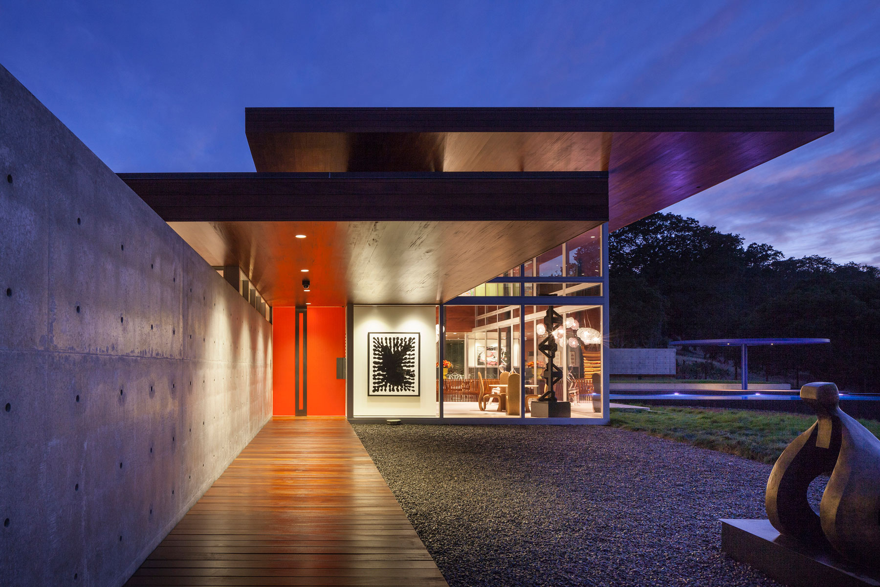 A Spectacular Contemporary Home with an Infinity Pool in Portola Valley by Swatt | Miers Architects (20)