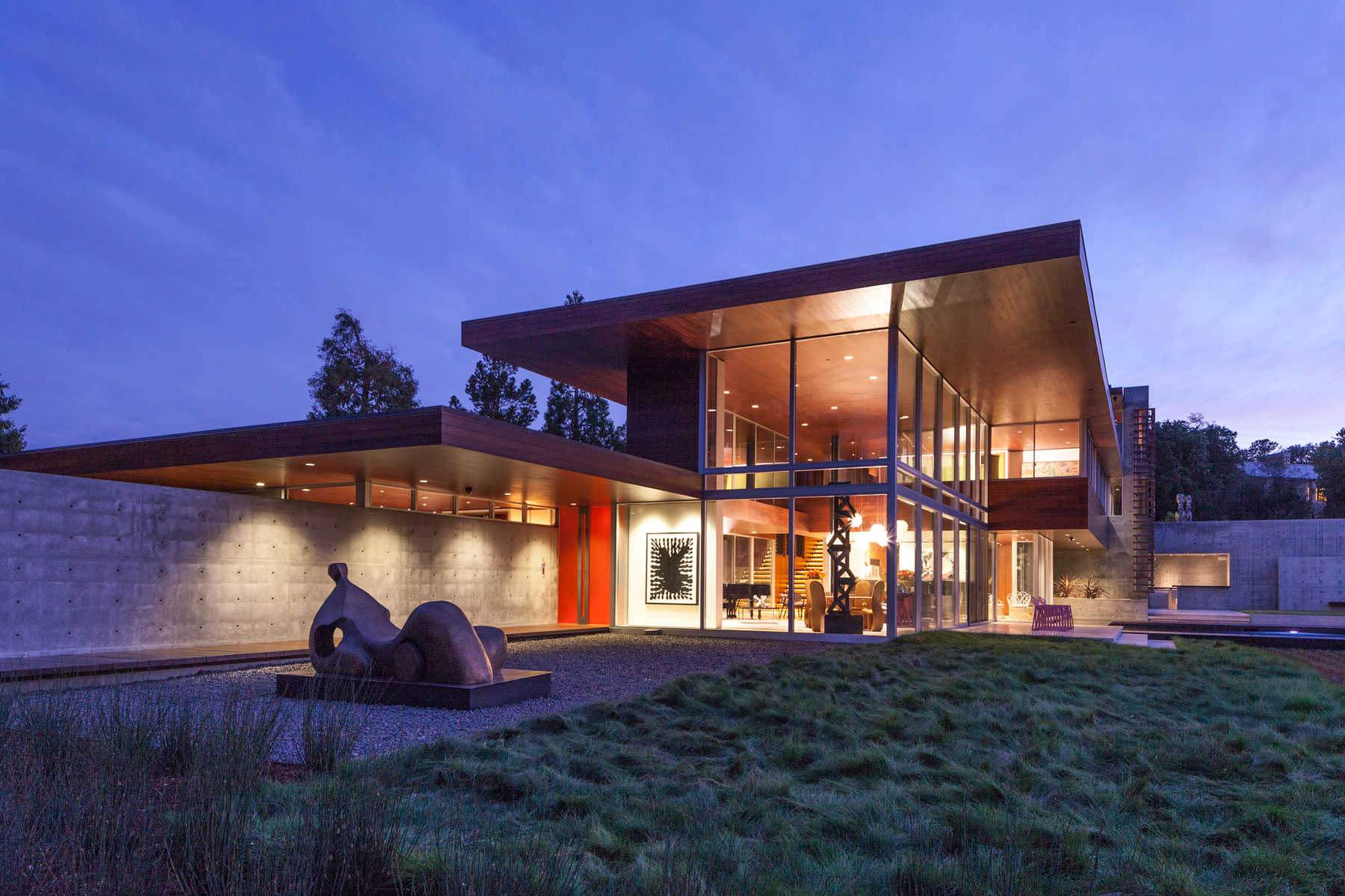 A Spectacular Contemporary Home with an Infinity Pool in Portola Valley by Swatt | Miers Architects (21)