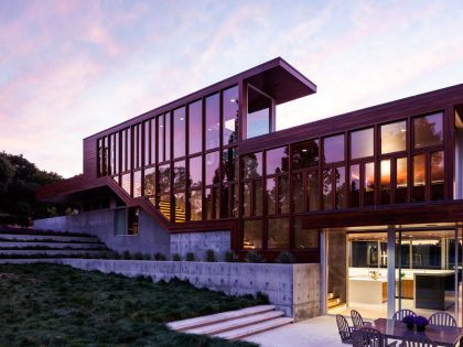 A Spectacular Contemporary Home with an Infinity Pool in Portola Valley by Swatt | Miers Architects (24)