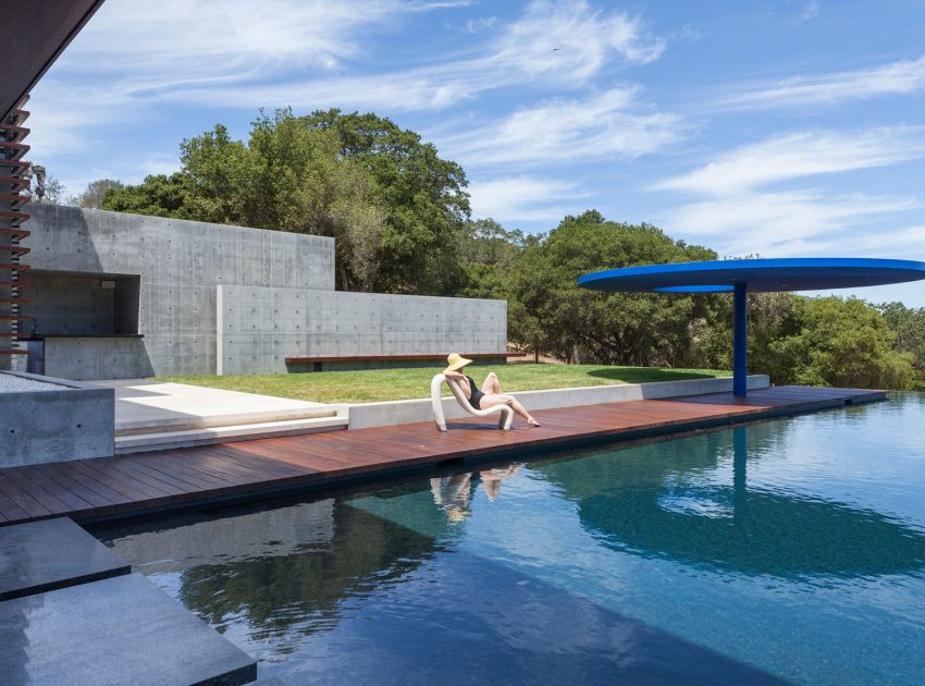 A Spectacular Contemporary Home with an Infinity Pool in Portola Valley by Swatt | Miers Architects (5)