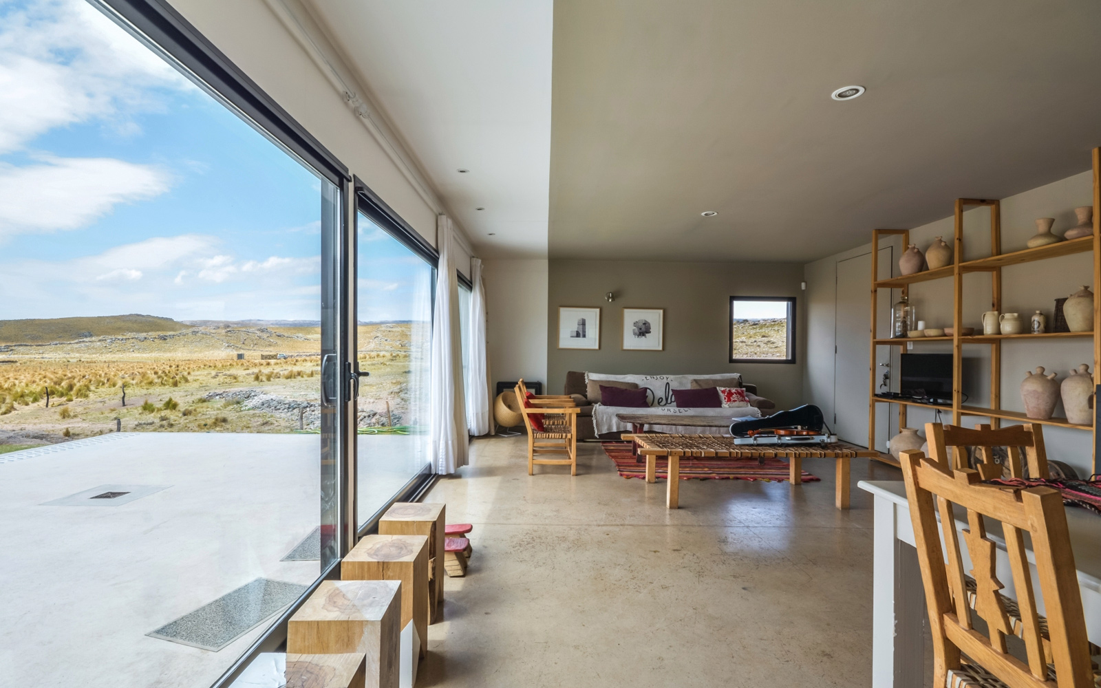 A Spectacular Contemporary House Surrounded by the Rocky Landscape of Pocho, Argentina by Mariana Palacios (12)