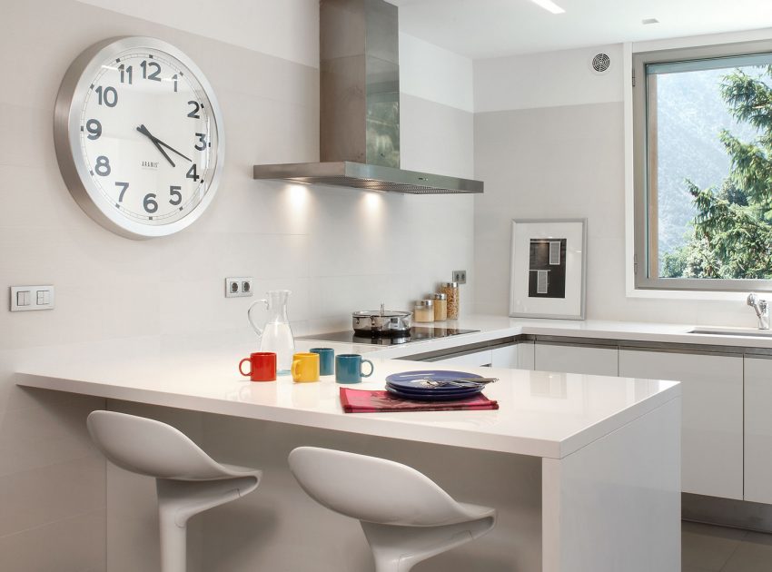 A Spectacular Detached Family House Nestled in the Stunning Mountains of Andorra by GCA Architects (6)