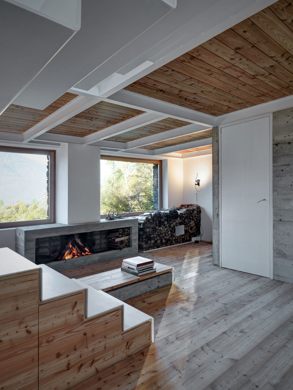 A Stone House Combines Rustic Interior Elements with Modern Architecture in Piateda by Alfredo Vanotti (7)