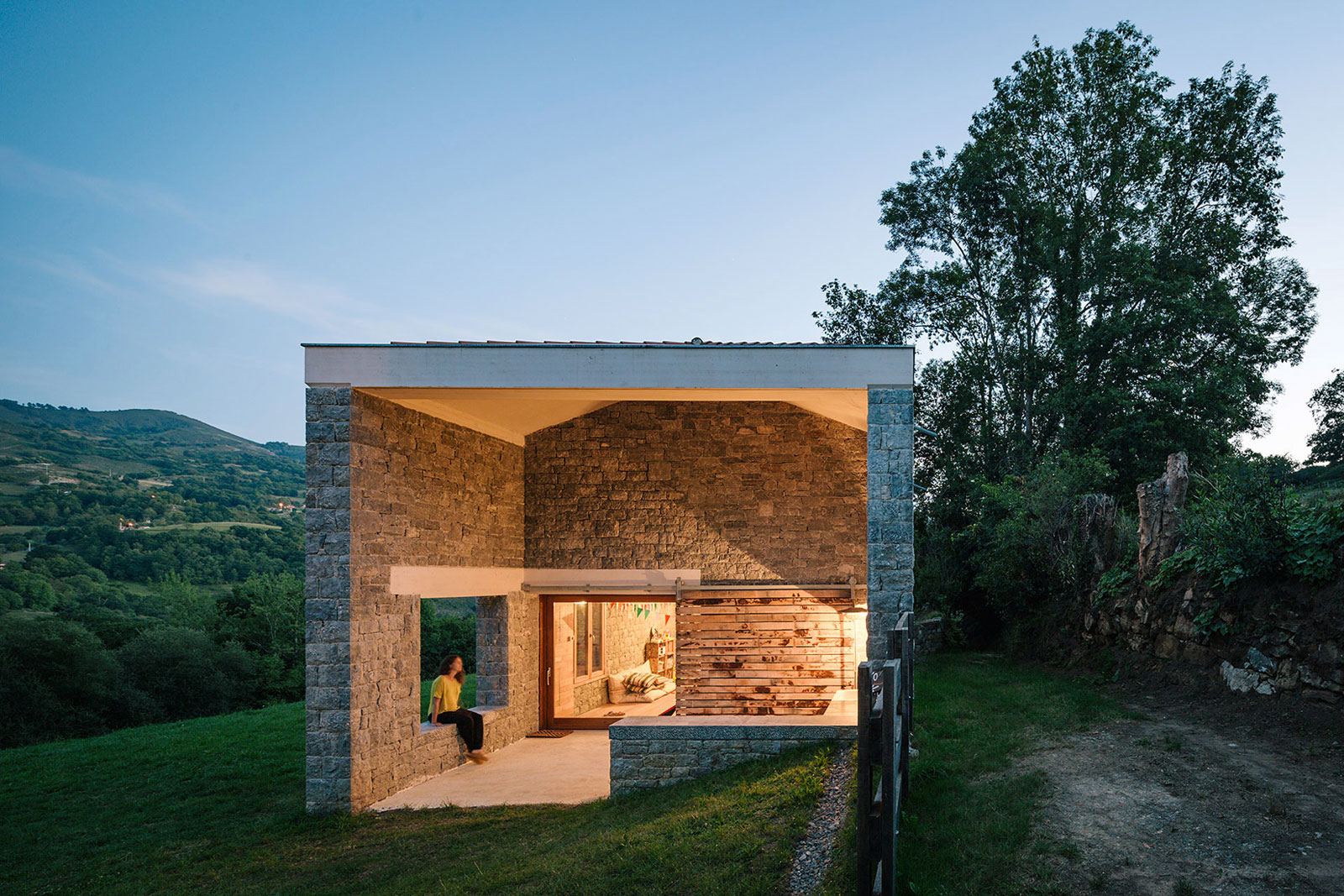 A Stone Stable Block and Farmhouse Transformed into a Woodland Home for a Family in Asturias by PYO arquitectos (17)