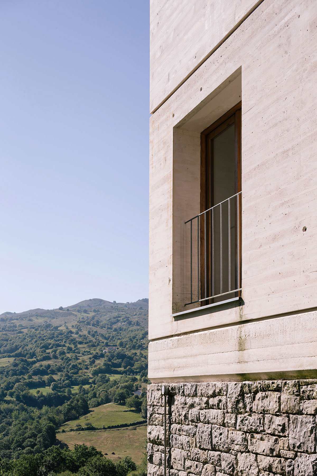 A Stone Stable Block and Farmhouse Transformed into a Woodland Home for a Family in Asturias by PYO arquitectos (4)