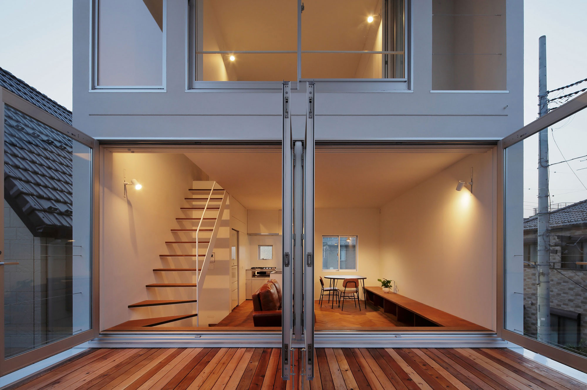 A Striking Little House with a Big Terrace in Tokyo, Japan by Takuro Yamamoto (16)
