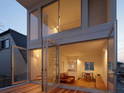 A Striking Little House with a Big Terrace in Tokyo, Japan by Takuro Yamamoto (17)