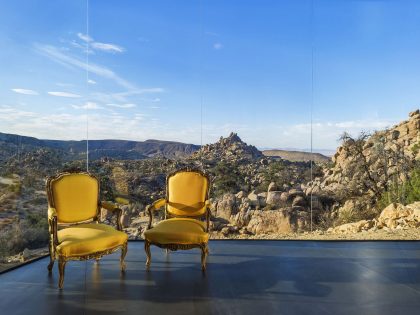 A Stunning Black Desert House with Stylish Interior and Exterior in Twentynine Palms by Oller & Pejic Architecture (18)