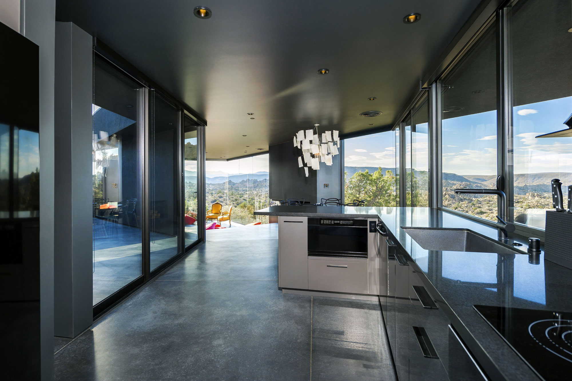 A Stunning Black Desert House with Stylish Interior and Exterior in Twentynine Palms by Oller & Pejic Architecture (20)