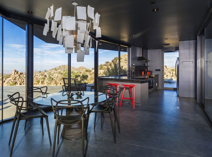 A Stunning Black Desert House with Stylish Interior and Exterior in Twentynine Palms by Oller & Pejic Architecture (23)