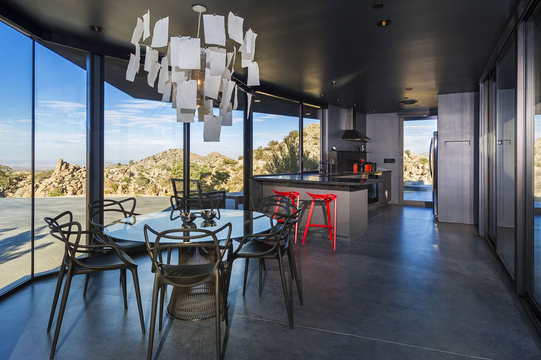A Stunning Black Desert House with Stylish Interior and Exterior in Twentynine Palms by Oller & Pejic Architecture (23)