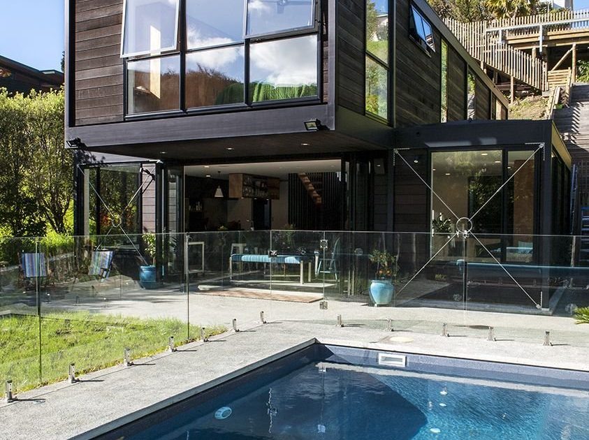 A Stunning Black Modern House with Glass Roof and Huge Windows in Auckland, New Zealand by BOX Living (1)