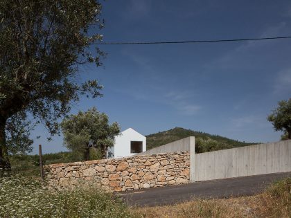 A Stunning Concrete Home Surrounded by Fields and Vegetation in Fonte Boa by João Mendes Ribeiro (11)