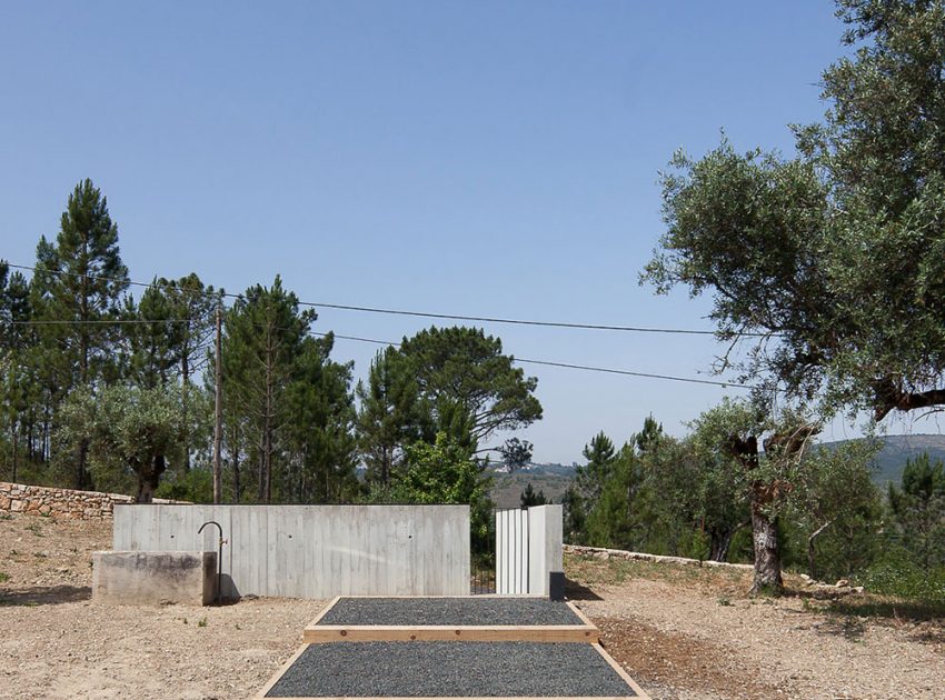 A Stunning Concrete Home Surrounded by Fields and Vegetation in Fonte Boa by João Mendes Ribeiro (12)