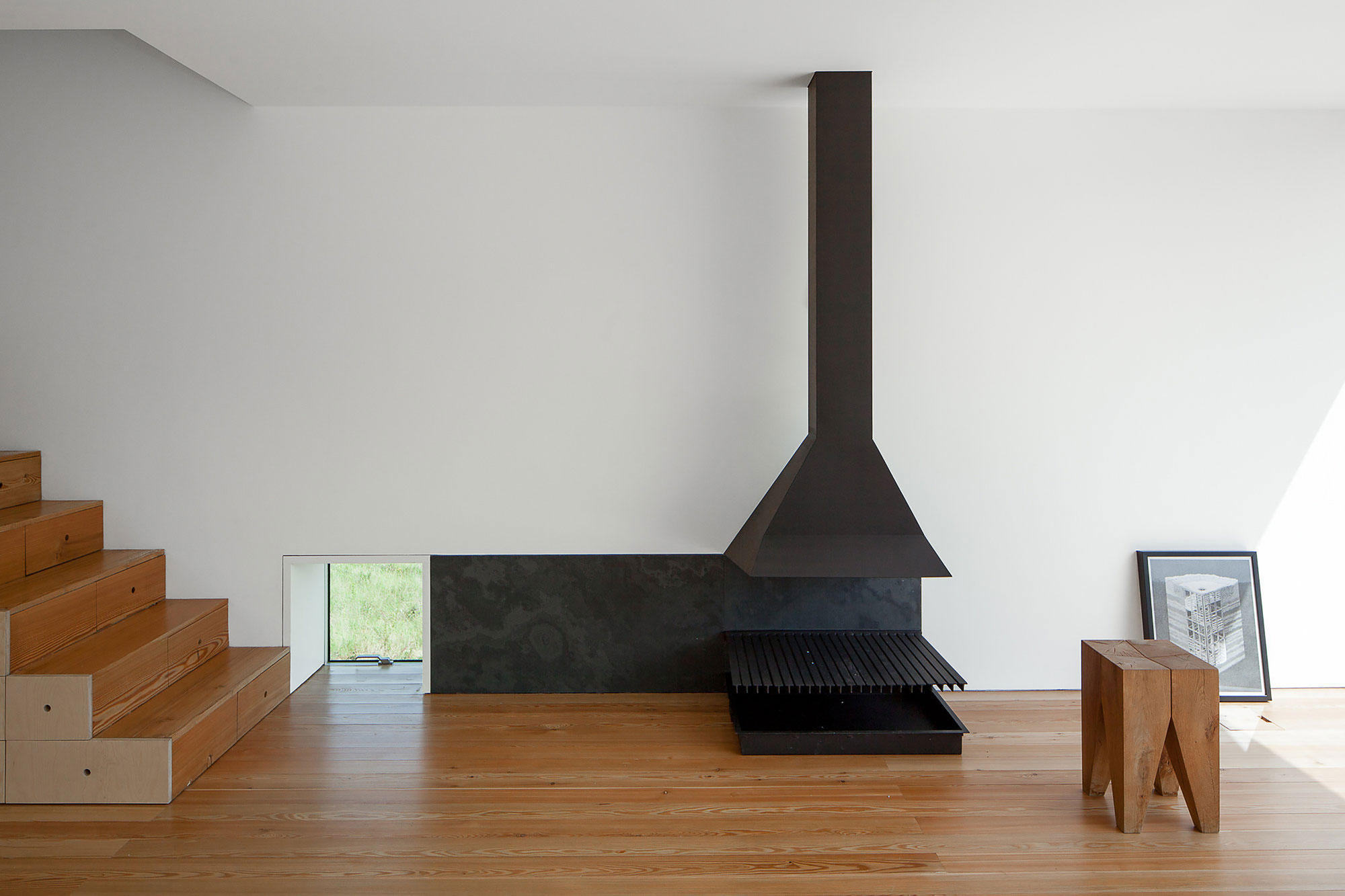 A Stunning Concrete Home Surrounded by Fields and Vegetation in Fonte Boa by João Mendes Ribeiro (17)