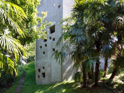A Stunning Concrete House for a Family of Three Persons on the Lake Maggiore by Wespi de Meuron Romeo Architects (3)
