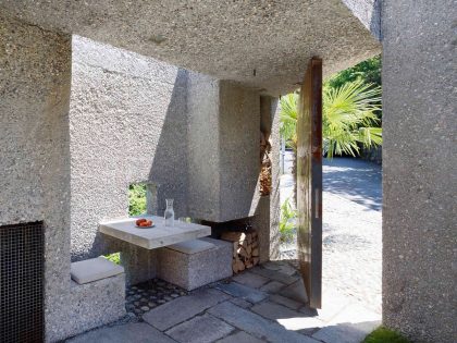 A Stunning Concrete House for a Family of Three Persons on the Lake Maggiore by Wespi de Meuron Romeo Architects (7)