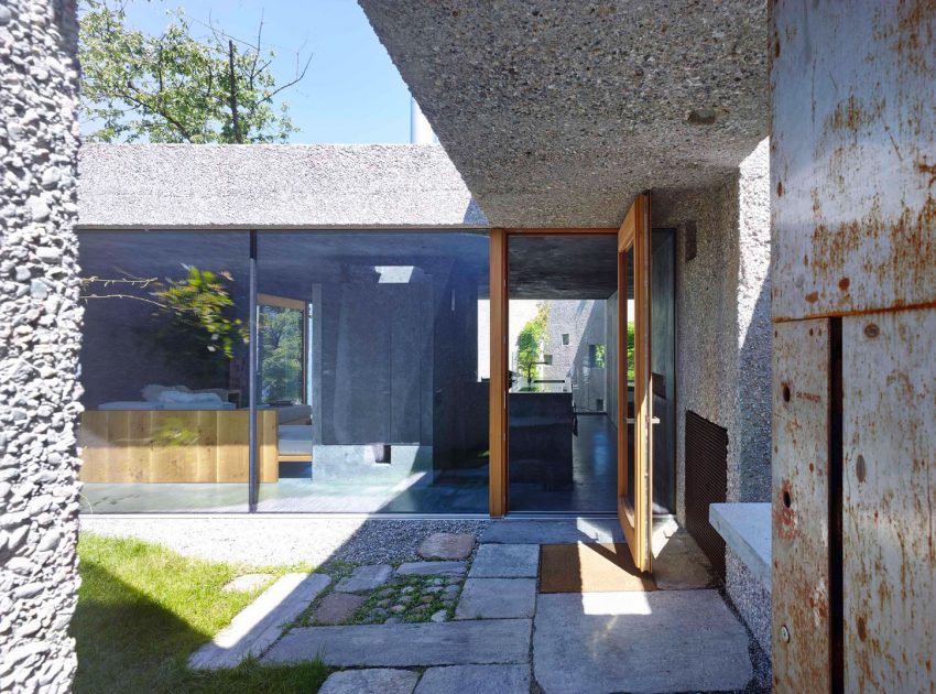 A Stunning Concrete House for a Family of Three Persons on the Lake Maggiore by Wespi de Meuron Romeo Architects (8)