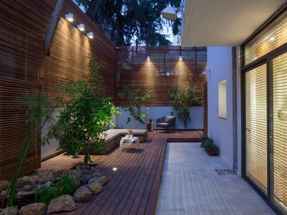 A Stunning Contemporary Apartment Nestled in Lush Vegetation of Tel Aviv by BLV Design/Architecture (16)