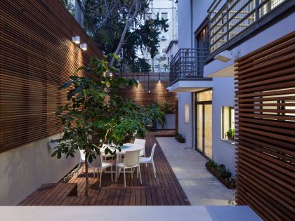 A Stunning Contemporary Apartment Nestled in Lush Vegetation of Tel Aviv by BLV Design/Architecture (19)