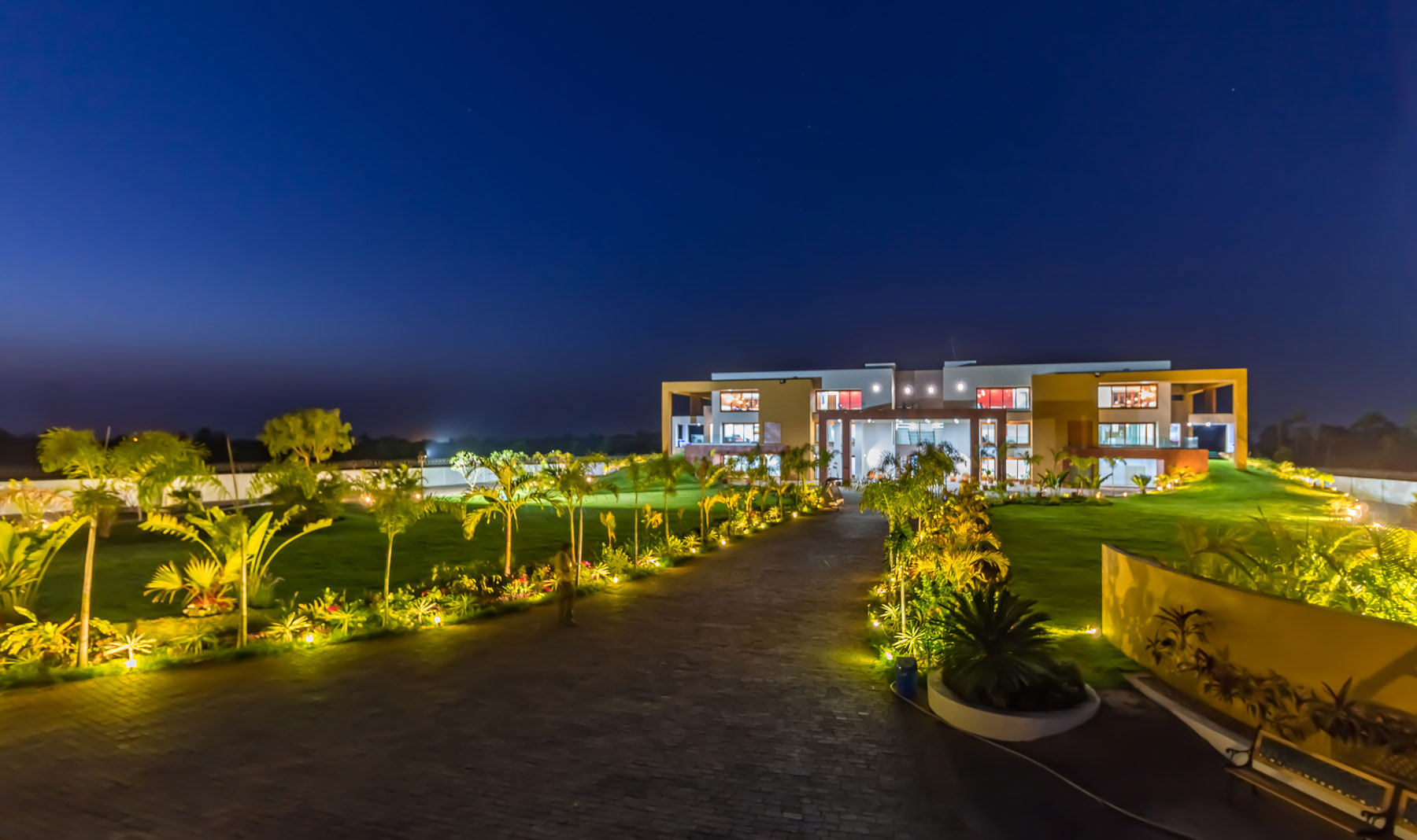 A Stunning Contemporary Home Overlooks Lush Green Landscape in Mehsana, India by Ramesh Patel & Associates (23)