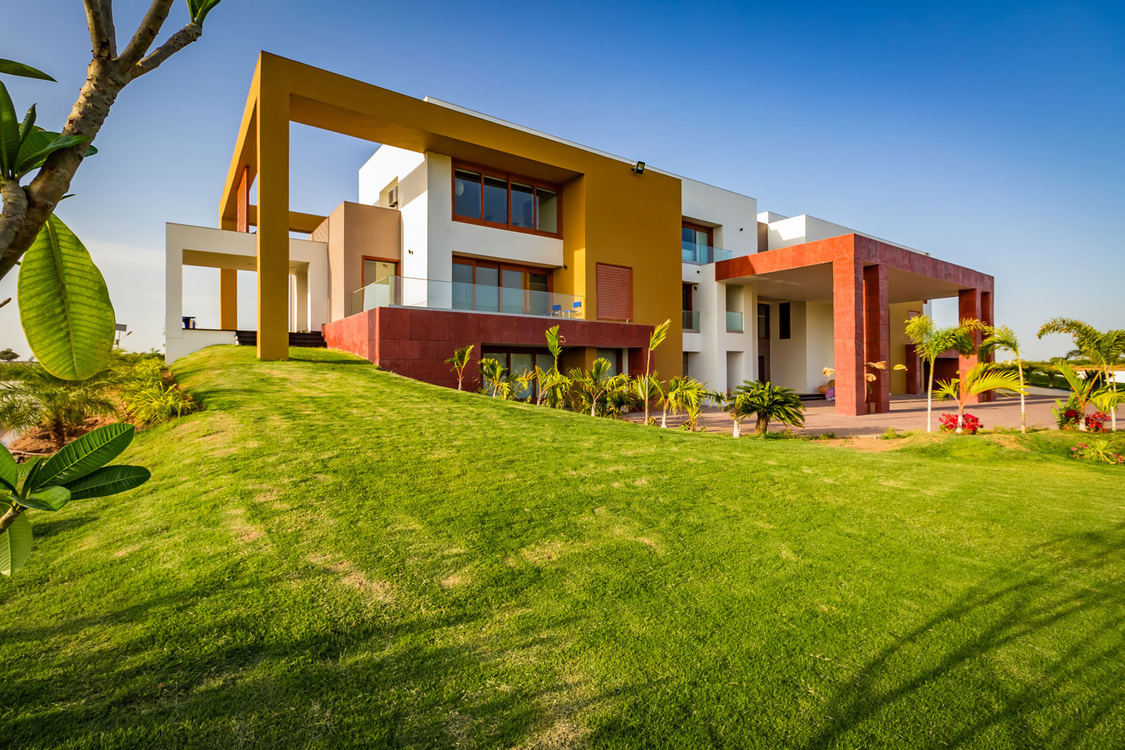 A Stunning Contemporary Home Overlooks Lush Green Landscape in Mehsana, India by Ramesh Patel & Associates (3)
