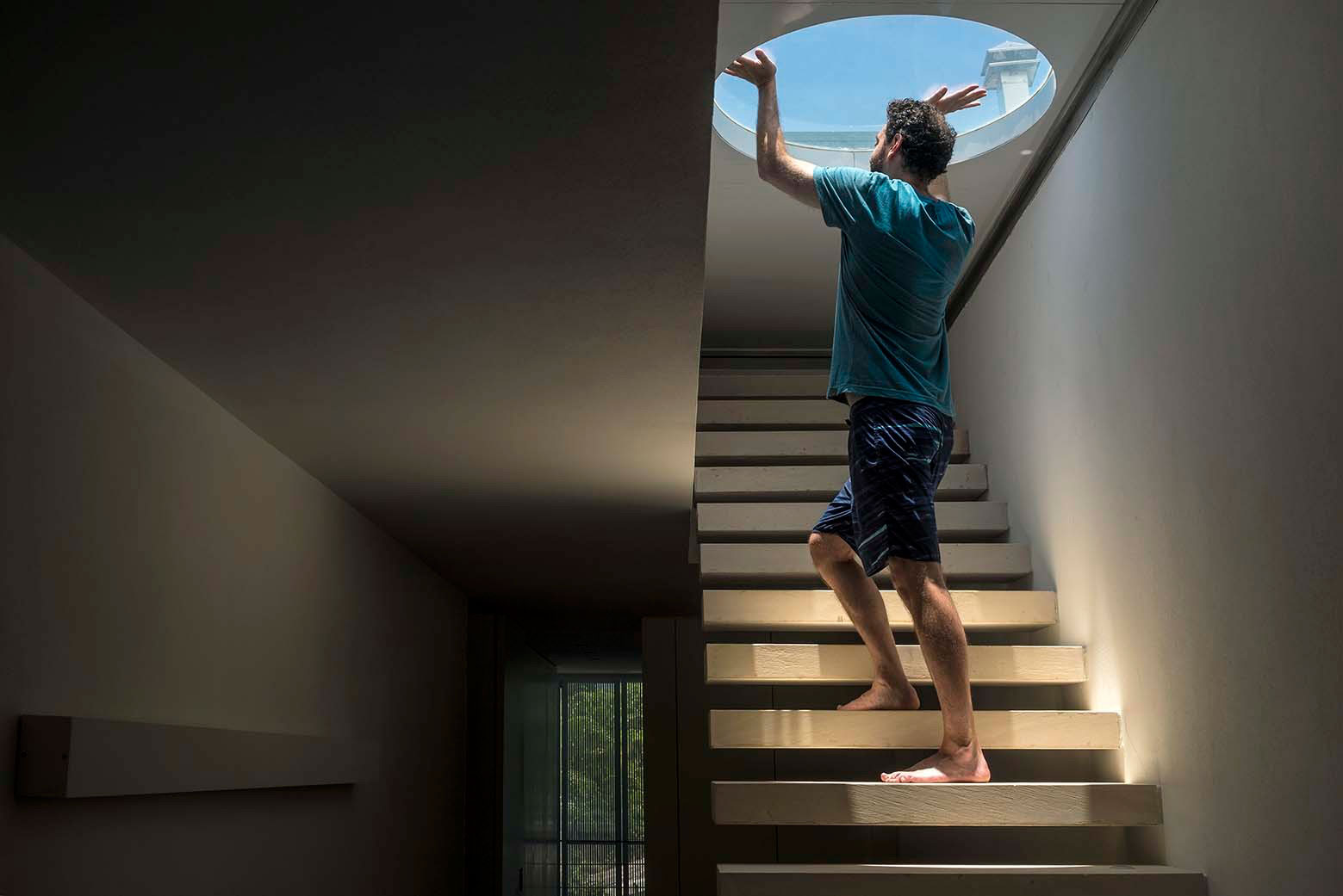 A Stunning Contemporary Home with Private Swimming Pool in São Sebastião by Studio MK27 & Eduardo Chalabi (24)