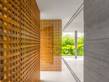 A Stunning Contemporary Home with Private Swimming Pool in São Sebastião by Studio MK27 & Eduardo Chalabi (6)