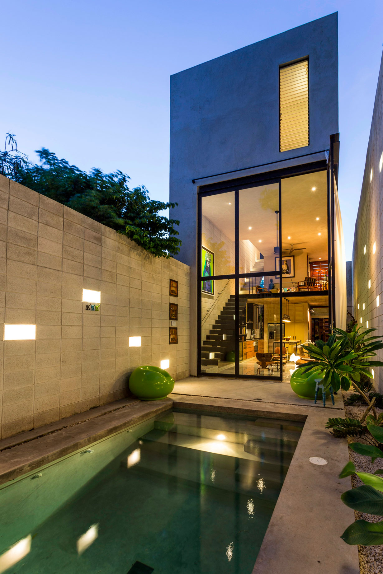 A Stunning Contemporary Home with Raw Materials in Mérida, México by Taller Estilo Arquitectura (18)