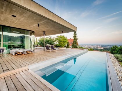 A Stunning Contemporary Home with Spectacular Views in Linz, Austria by Caramel Architekten (1)