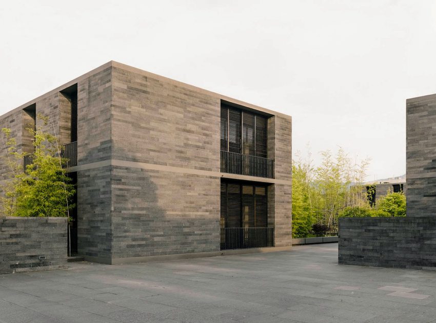 A Stunning Floating House Surrounded by a Water Garden in Hangzhou, China by David Chipperfield Architects (1)